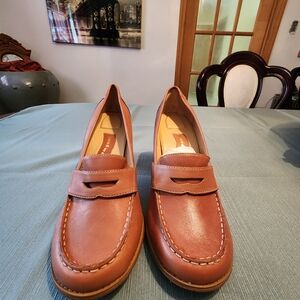 Cloudwalkers Brown Leather Flats Moccasin Style